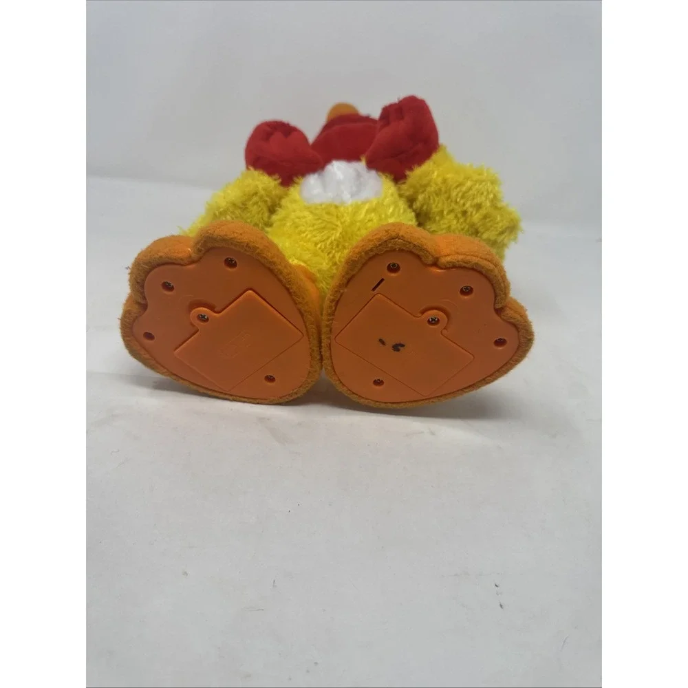 2001 Mattel Elmo Sesame Street Chicken Dance 15